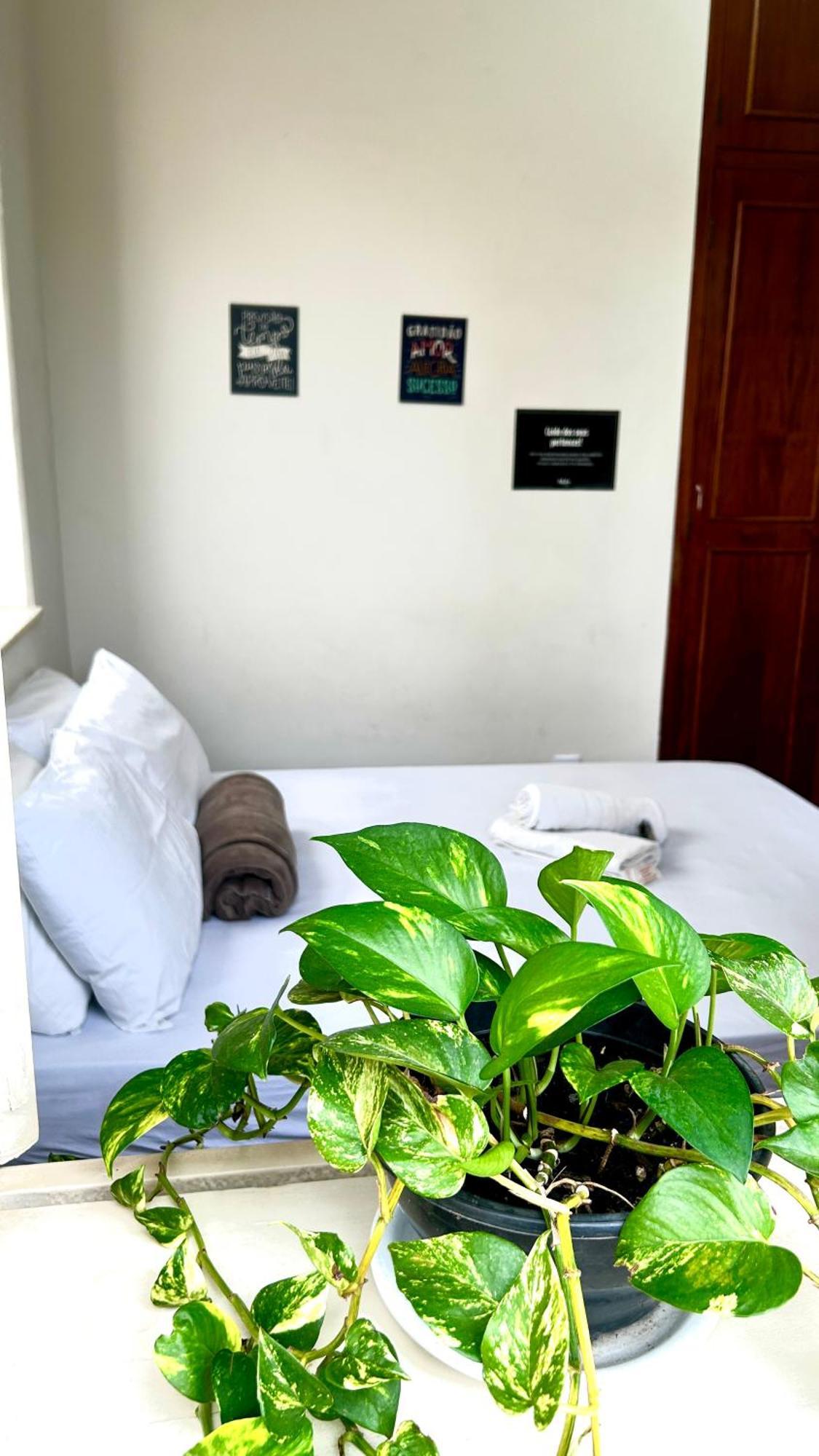 Hostal Nuhh *